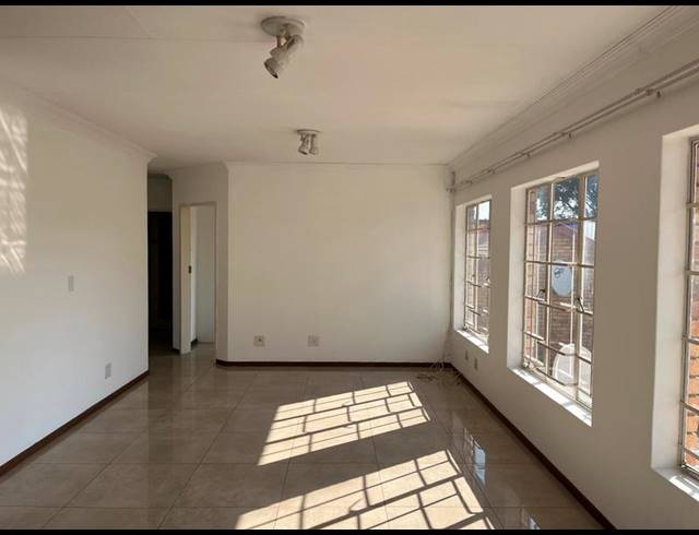 2 BEDROOM SIMPLEX FOR SALE IN EQUESTRIA